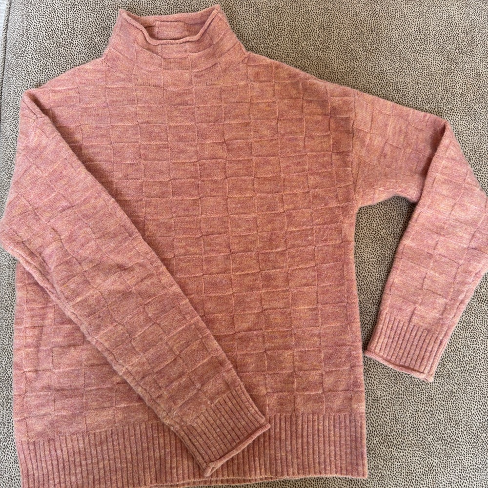 Soft sweater size Medium. Wore once. Pet free and smoke free home.